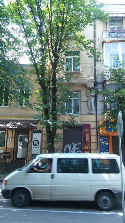 Apartment On Franka Ivano-Frankivsk Exterior foto